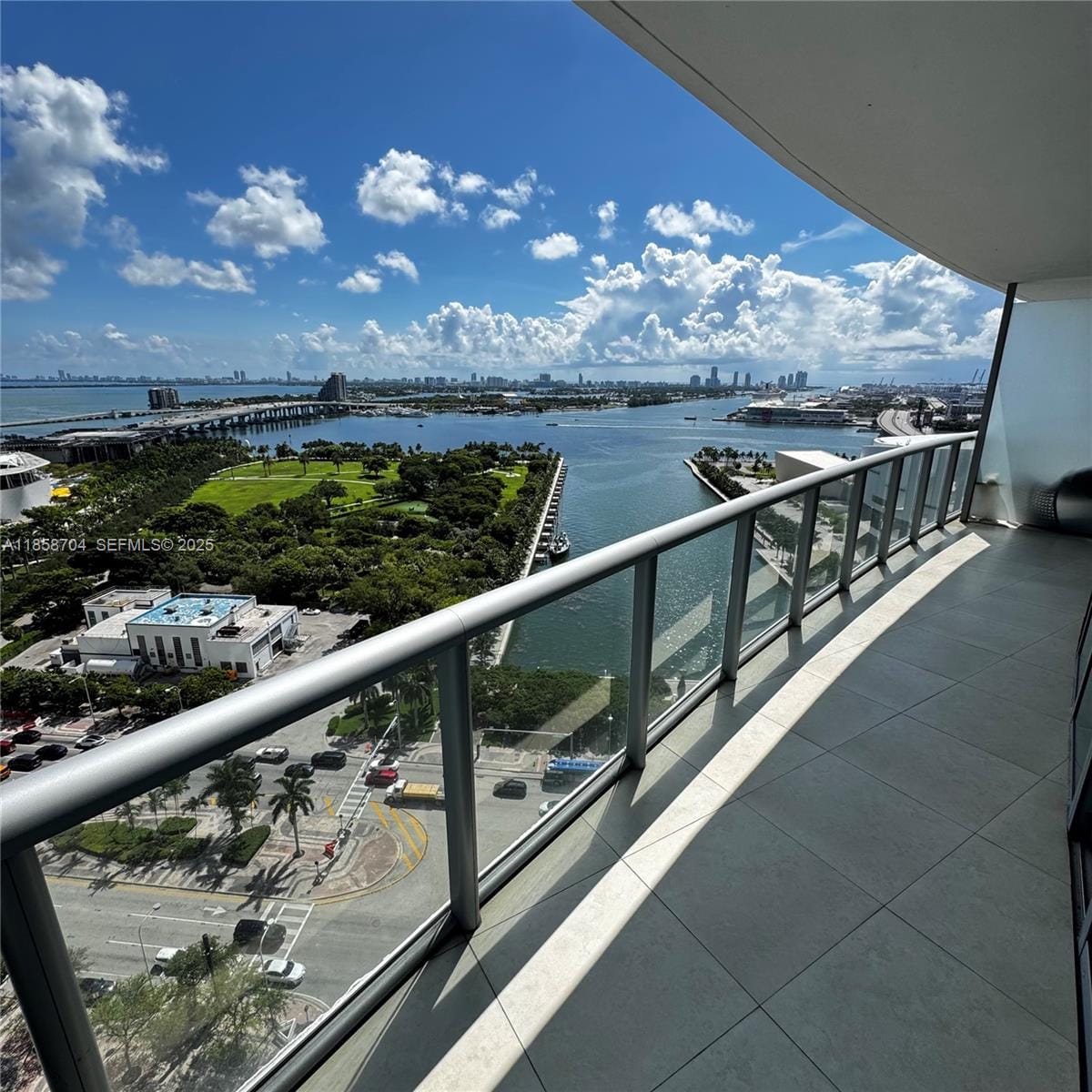 888 Biscayne Boulevard 2012, Miami, FL 33132 photo 21