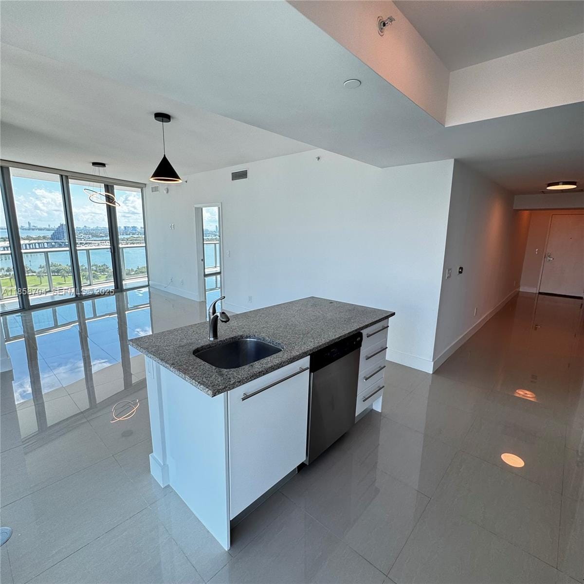 888 Biscayne Boulevard 2012, Miami, FL 33132 photo 8