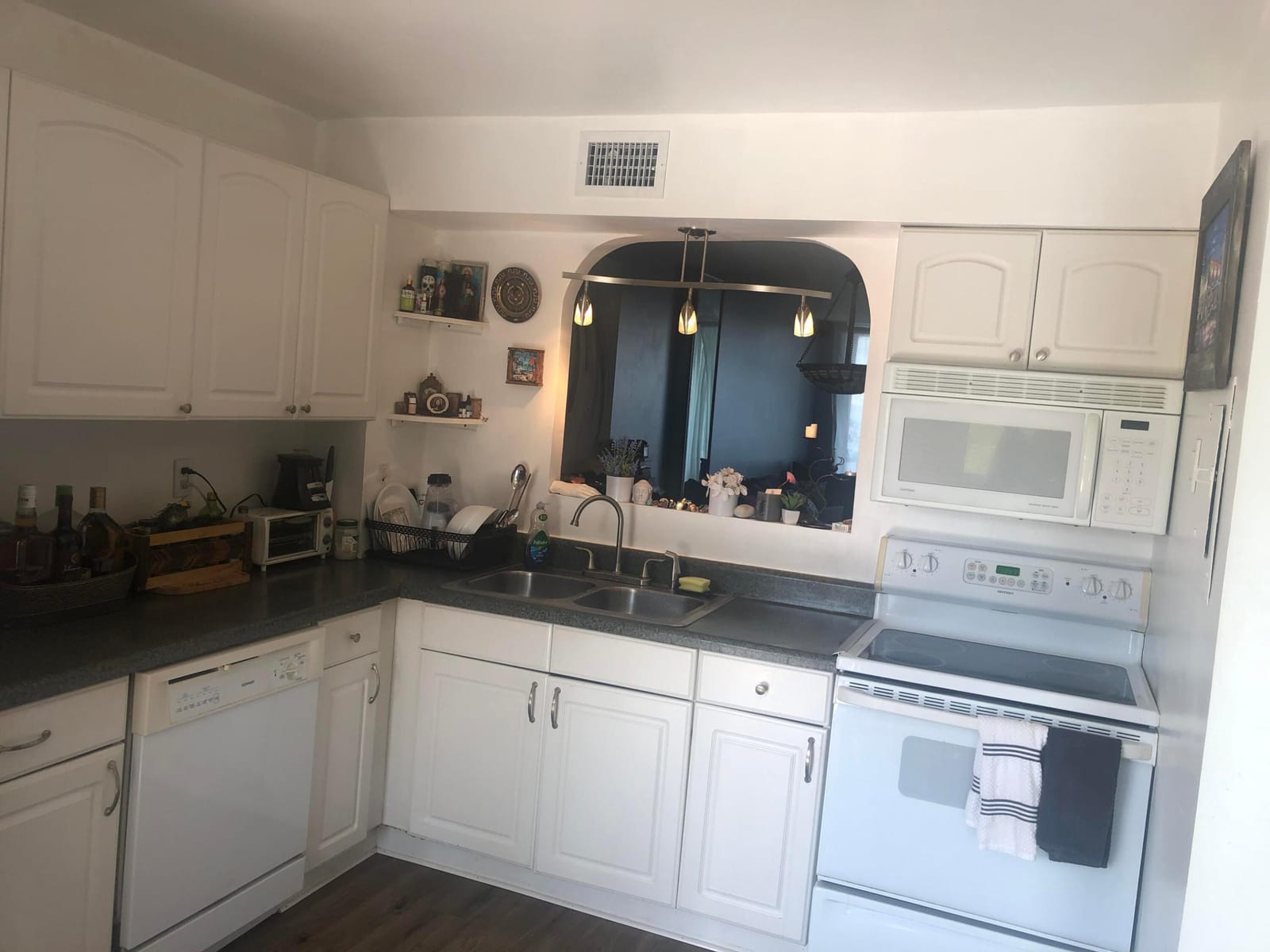 1175 NE Miami Gardens Drive 103 — photo 3