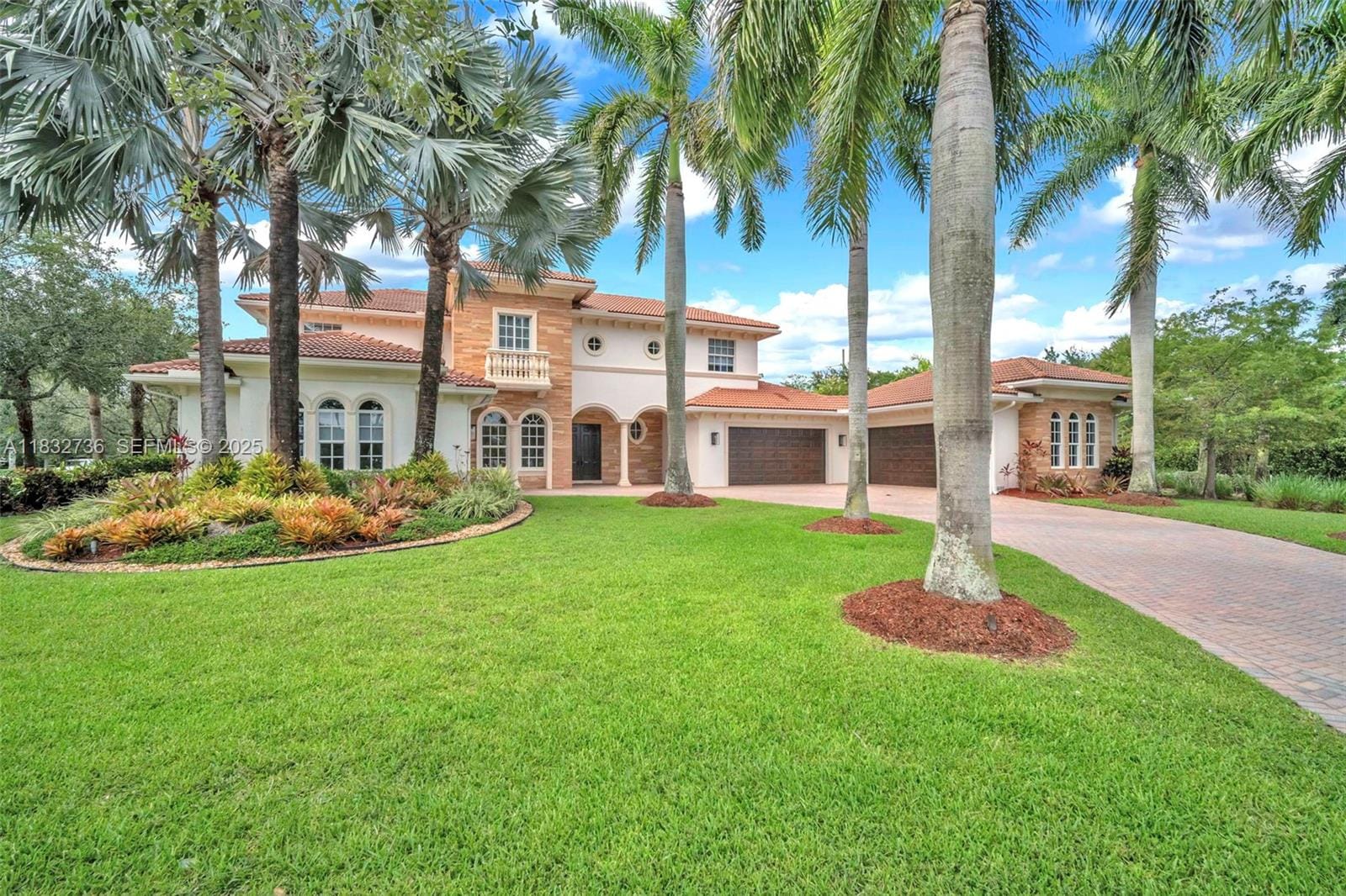 3200 Lake Ridge Lane, Weston, FL 33332 photo 2