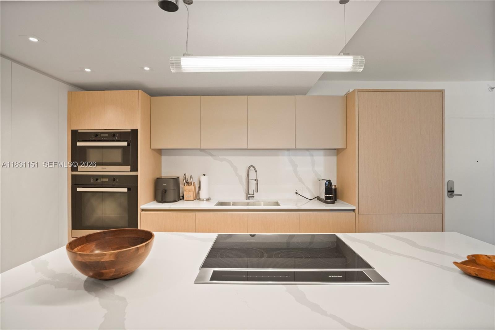 2301 Collins Avenue 407 — photo 10