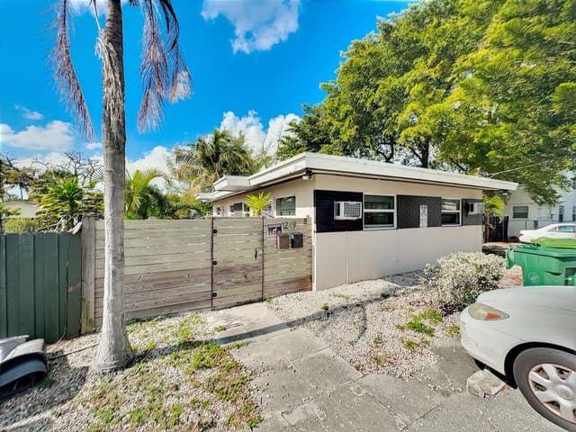 1219 NE 5th Terrace, sold in Progresso 2-18 D, Fort Lauderdale, FL