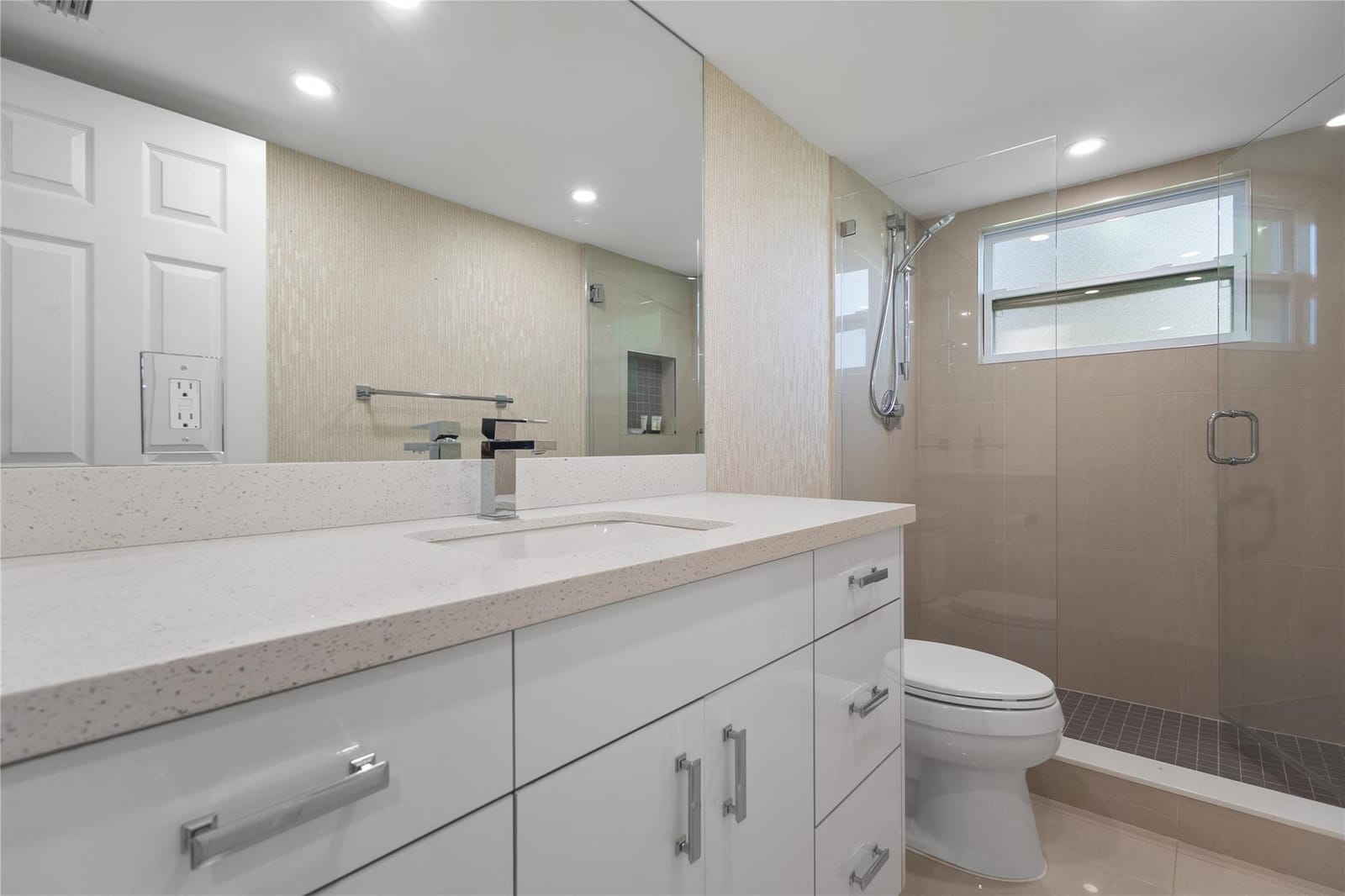 4301 Martinique Circle M1 — photo 11