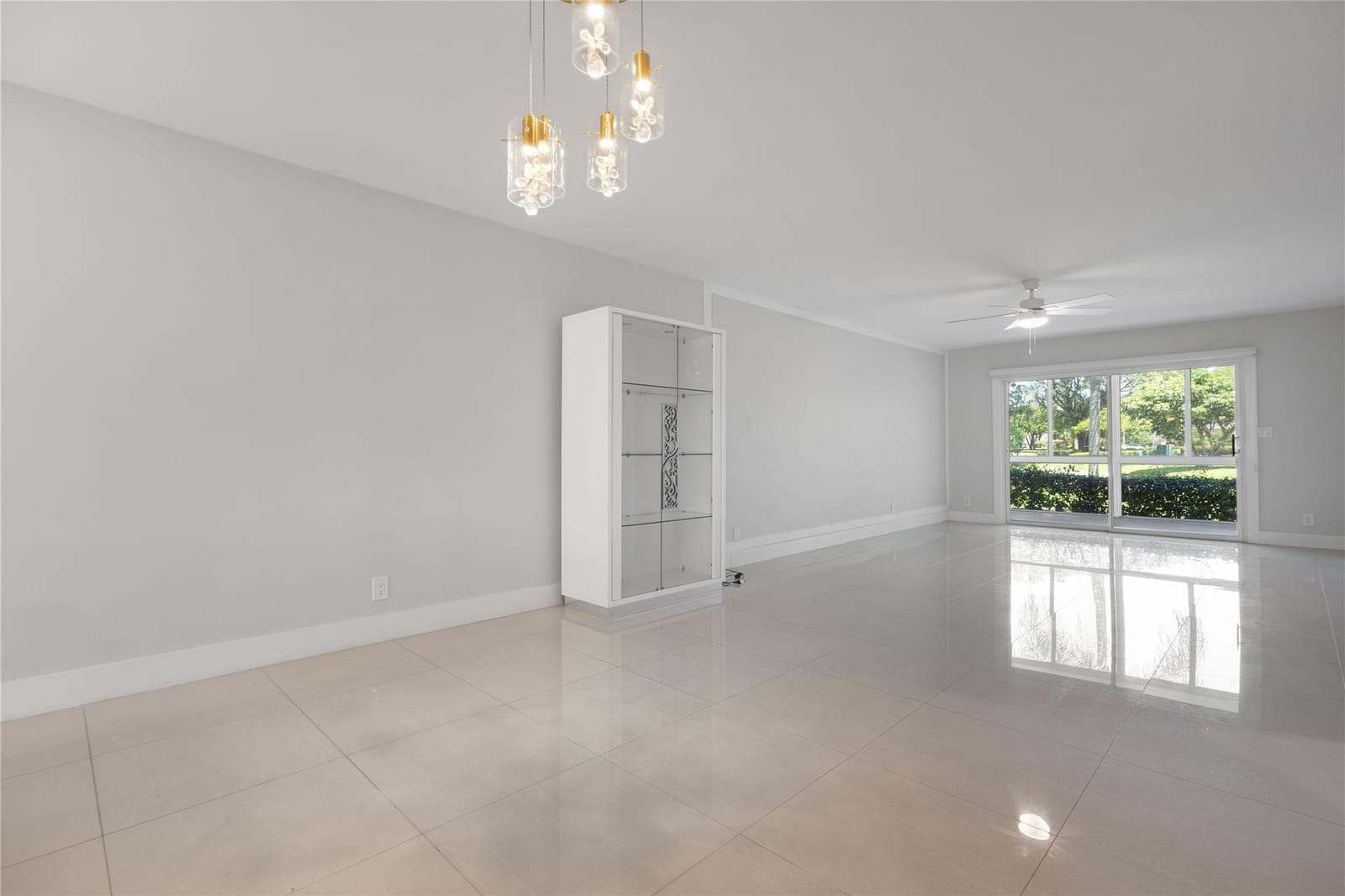 4301 Martinique Circle M1 — photo 3