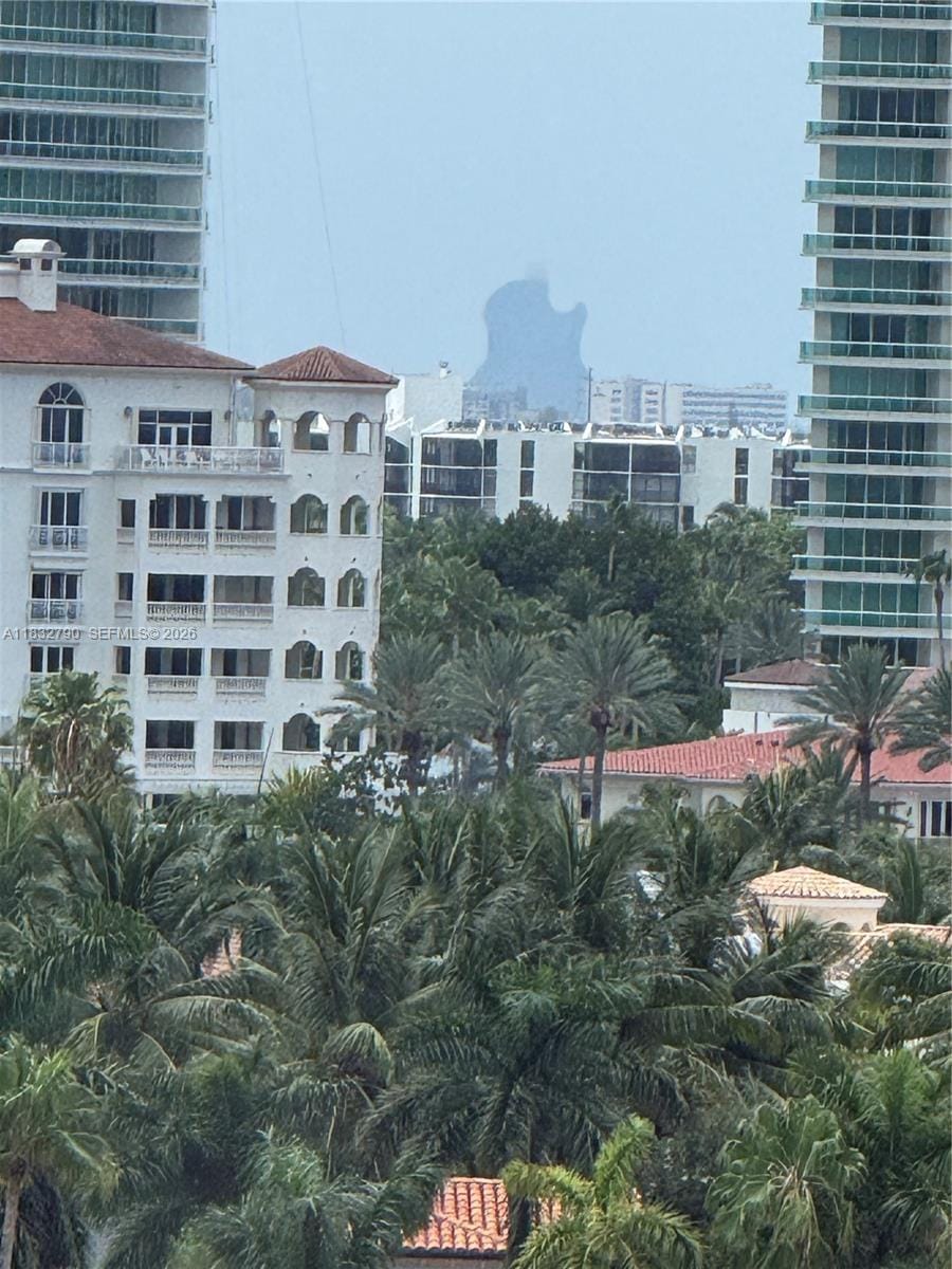 19201 Collins Avenue 717 — photo 3