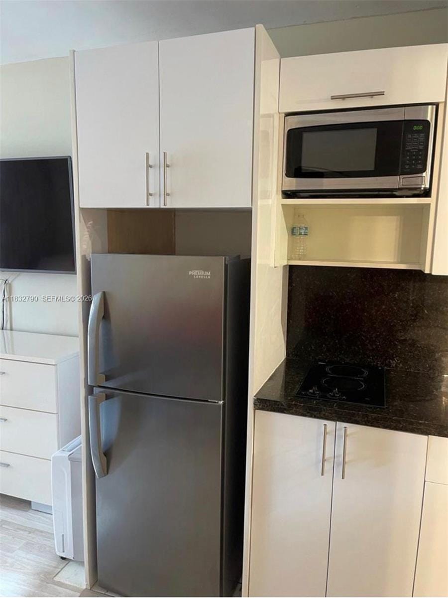 19201 Collins Avenue 717 — photo 7