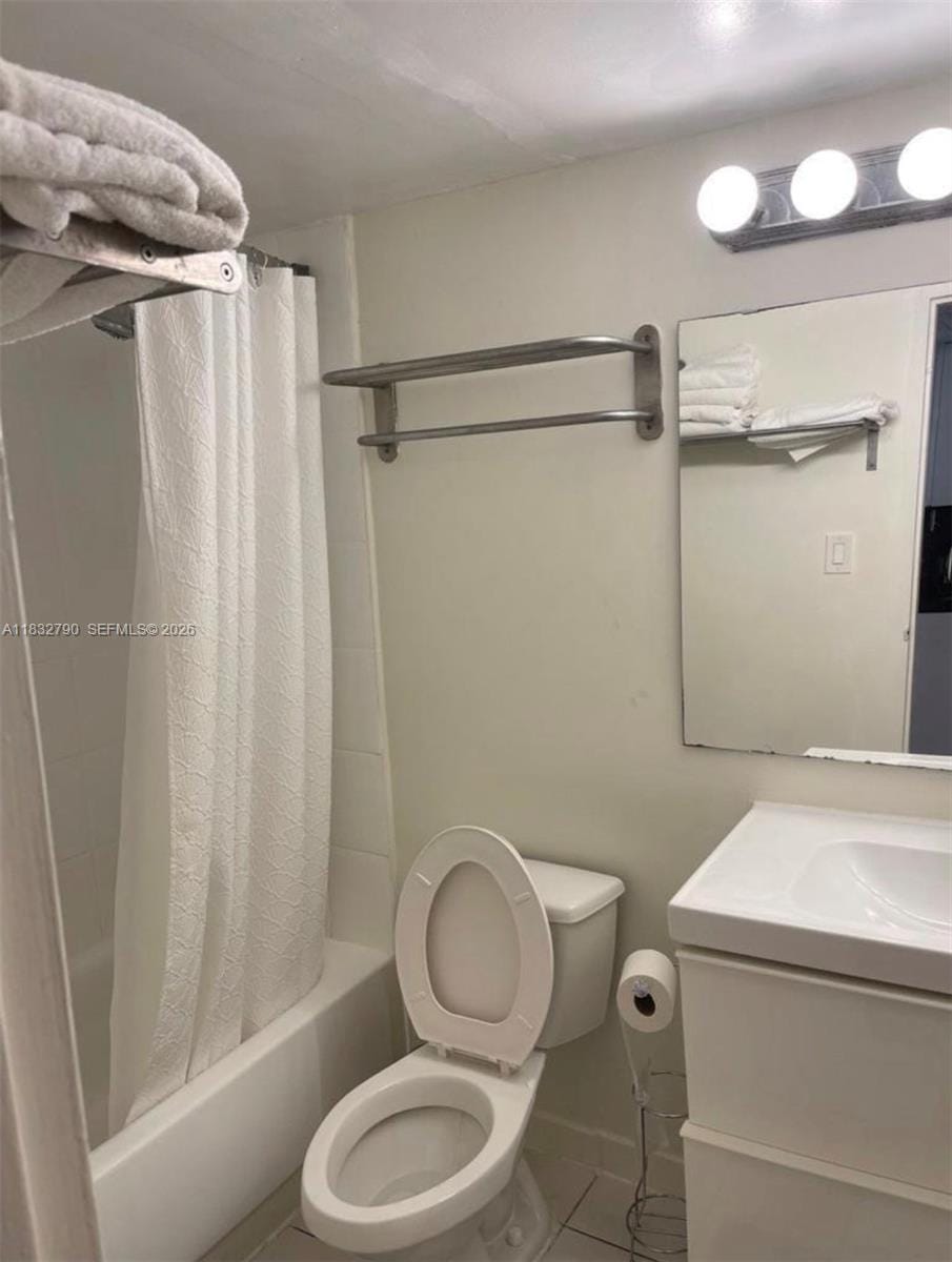 19201 Collins Avenue 717 — photo 8