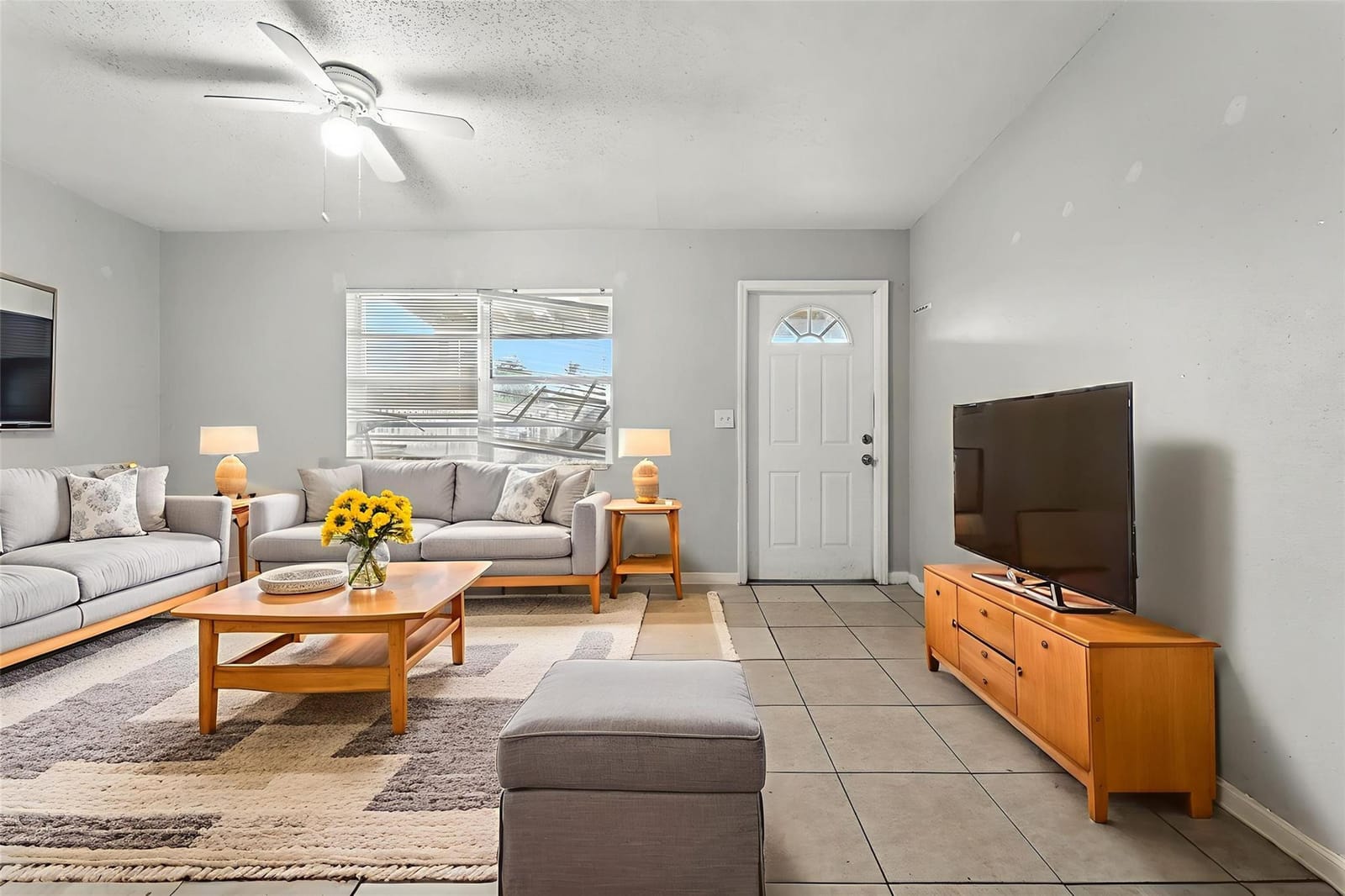 3196 N Seacrest Boulevard, Boynton Beach, FL 33435 photo 4