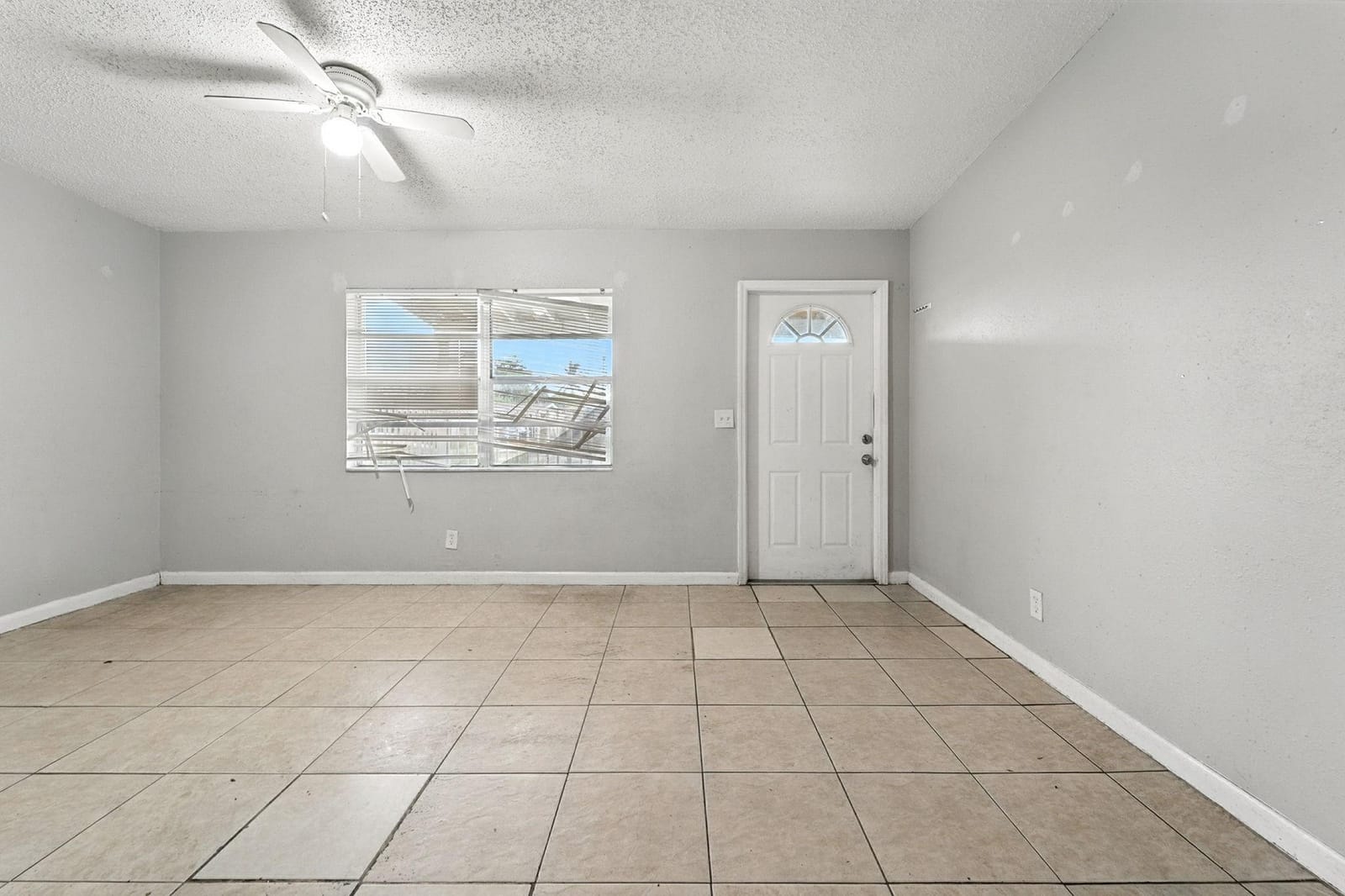 3196 N Seacrest Boulevard, Boynton Beach, FL 33435 photo 10