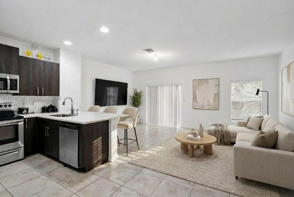 1128 NW 40th Terrace — photo 4