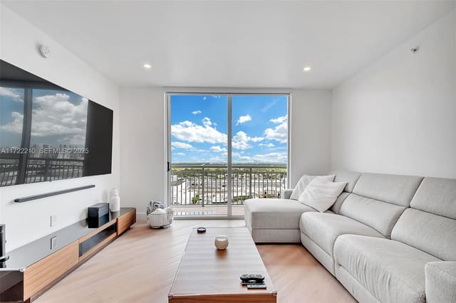 9055 SW 73rd Court 2107, sold in Metropolis I At Dadeland, Miami, FL