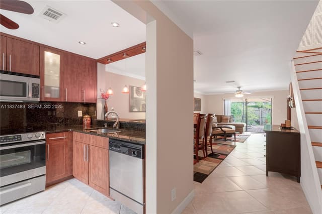 3024 S Oakland Forest Drive 3101, sold in Pines Of Oakland Forest W, Oakland Park, FL