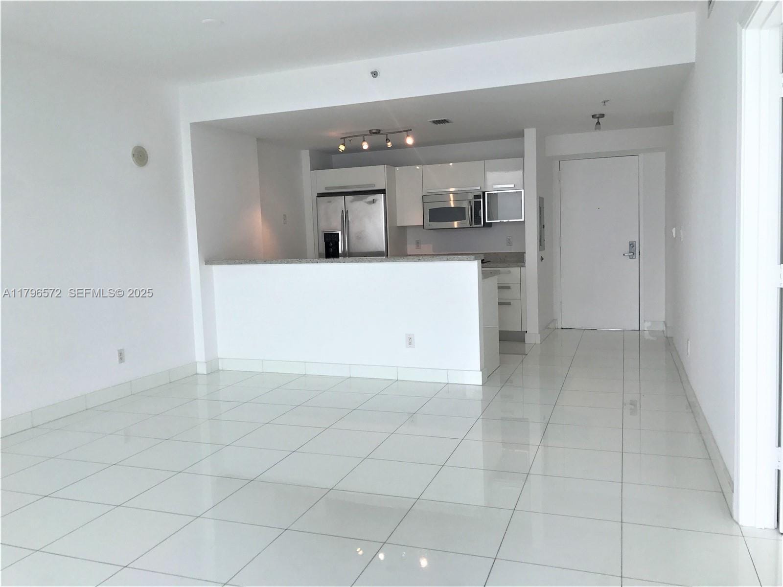 601 NE 36th Street 1511, Miami, FL 33137 photo 11