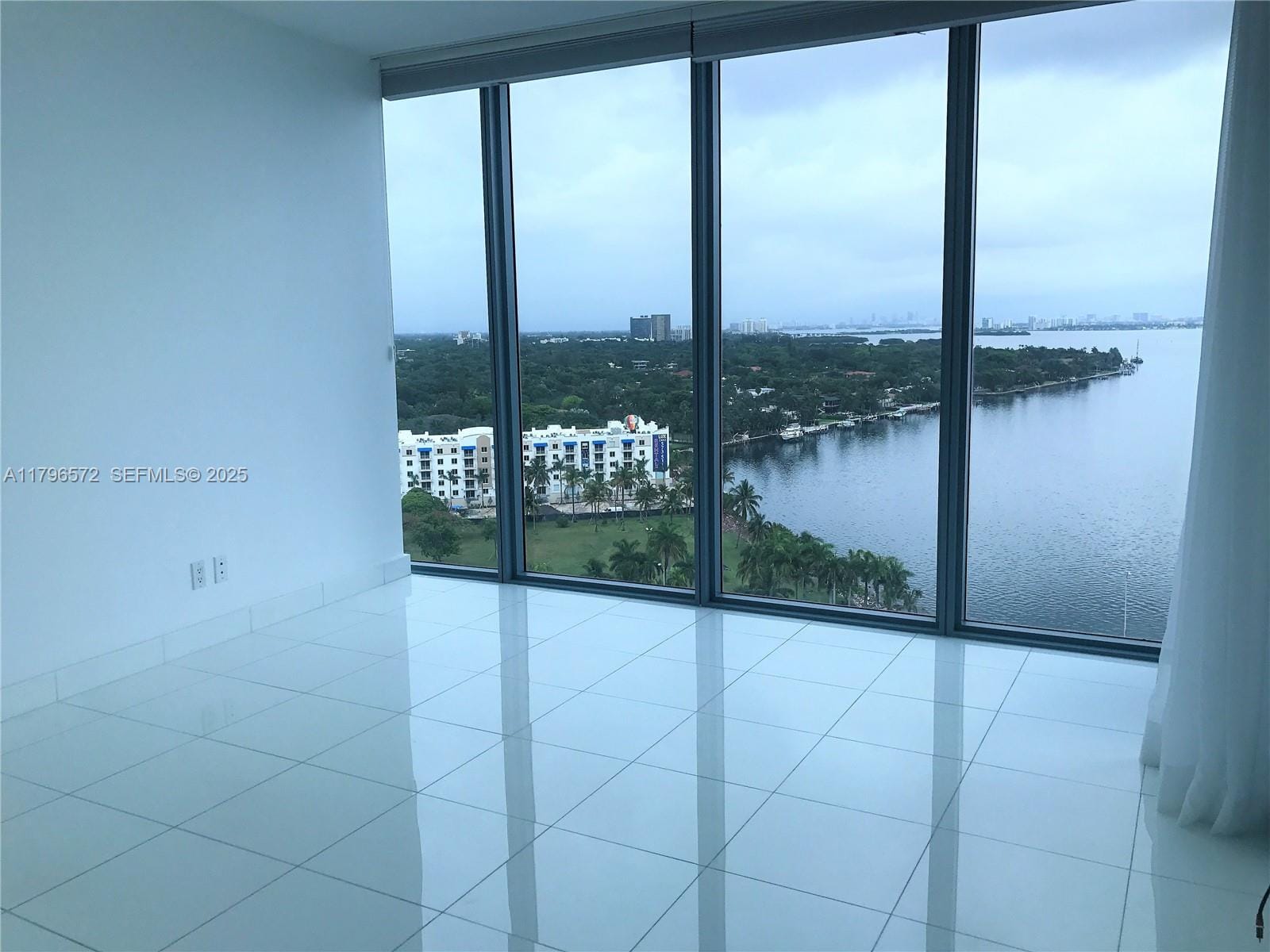 601 NE 36th Street 1511, Miami, FL 33137 photo 14