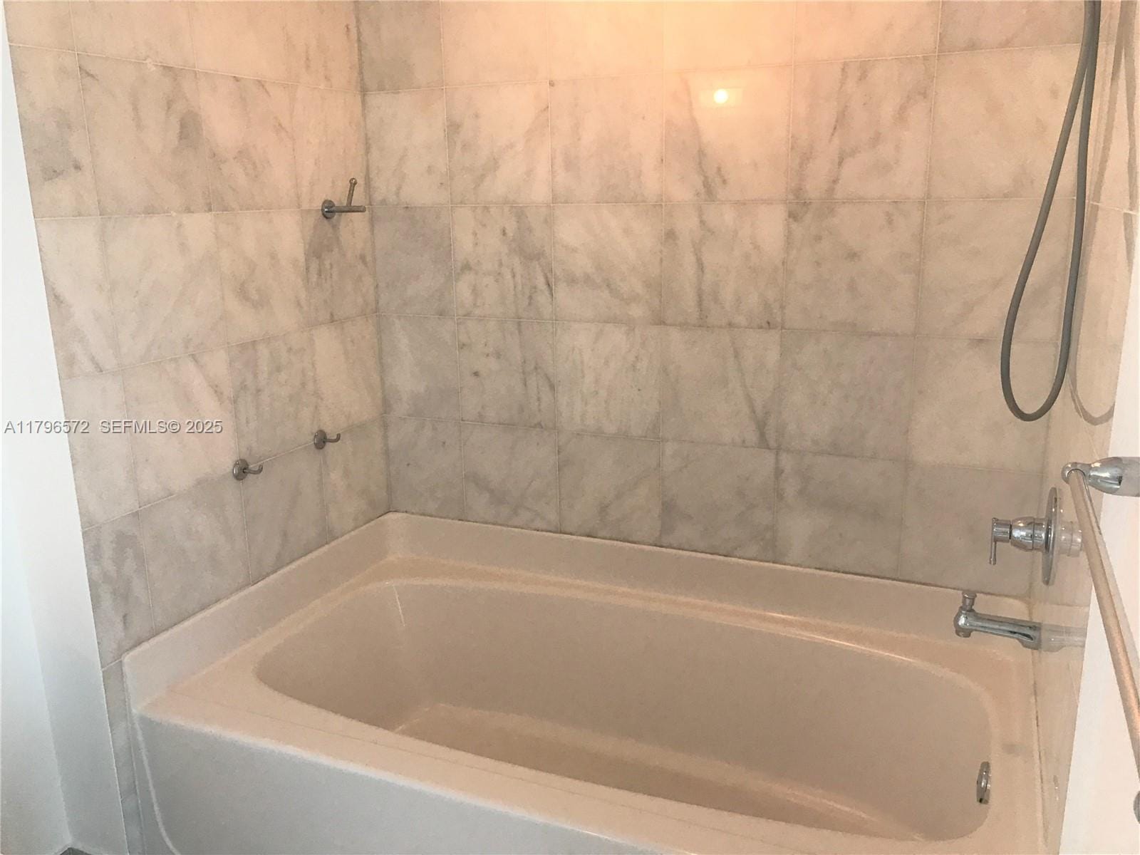 601 NE 36th Street 1511, Miami, FL 33137 photo 18