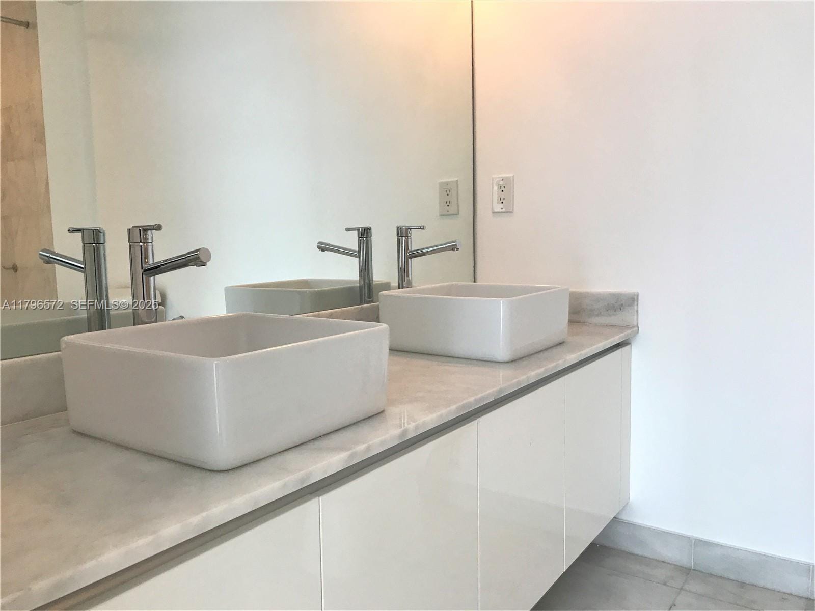 601 NE 36th Street 1511, Miami, FL 33137 photo 20
