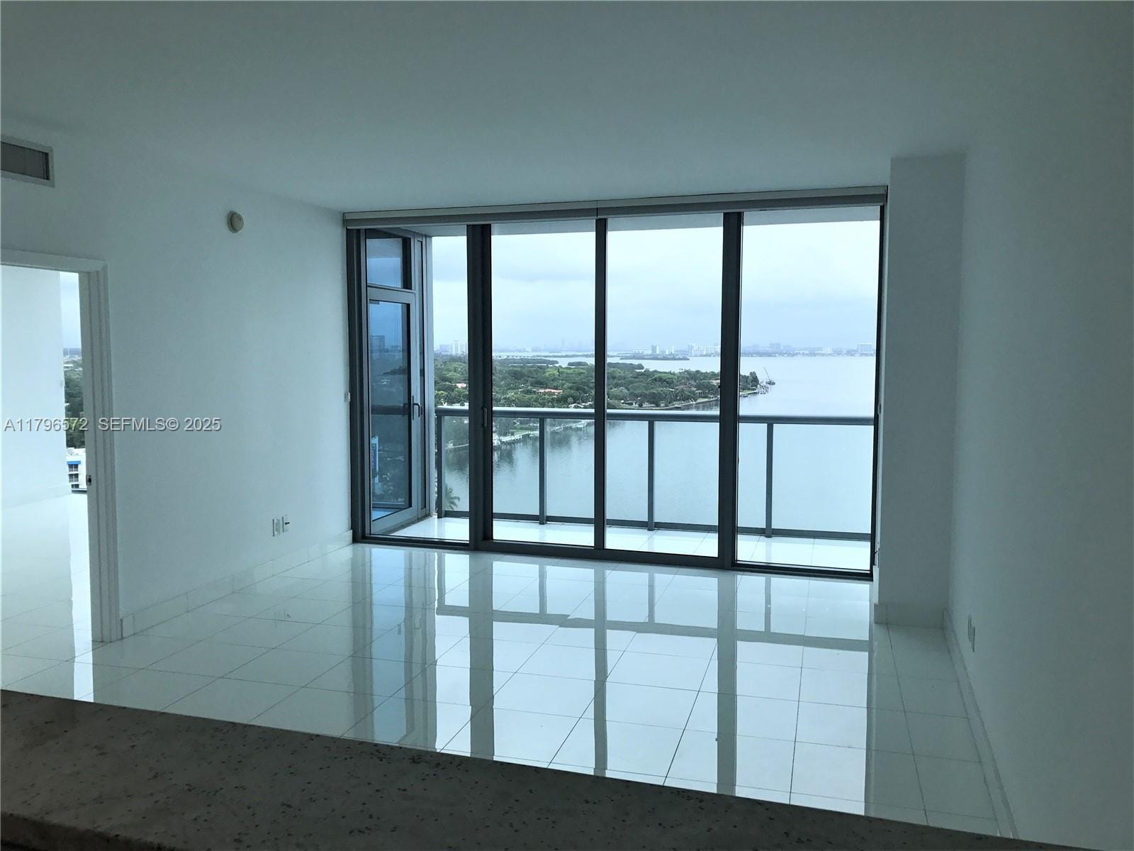 601 NE 36th Street 1511, Miami, FL 33137 photo 5
