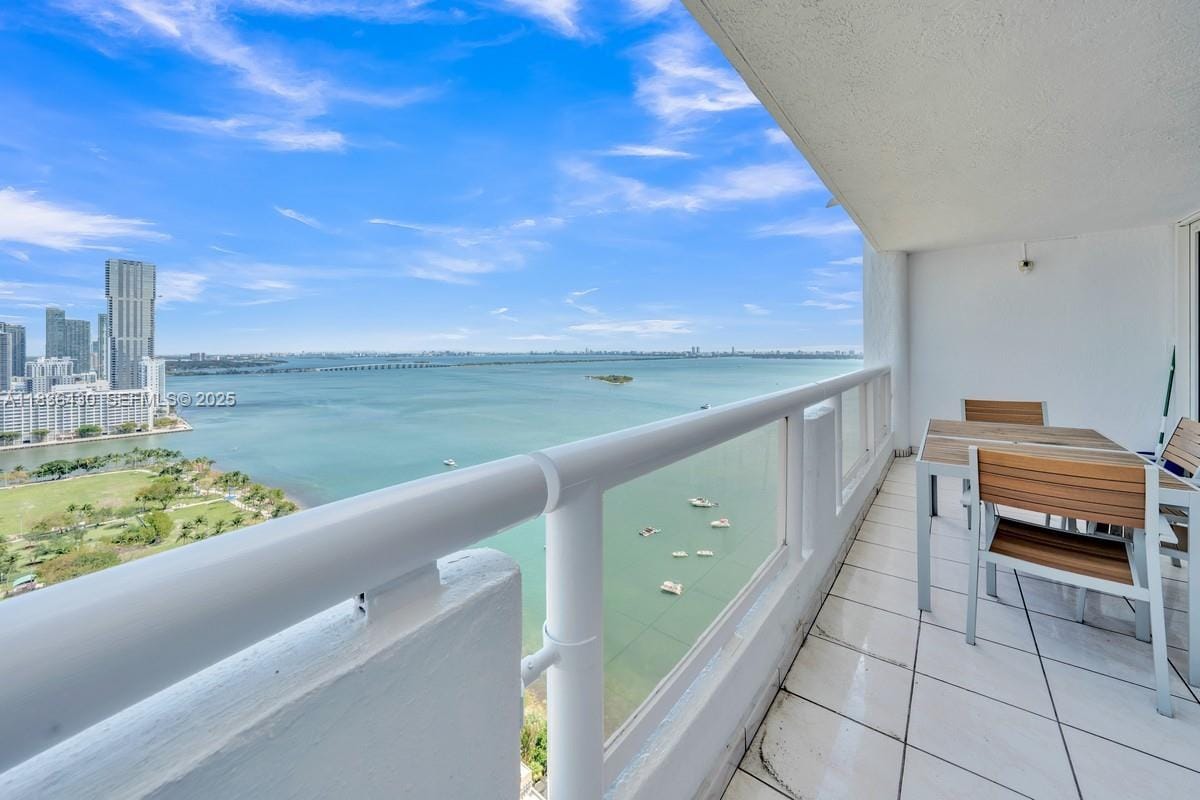 1717 N Bayshore Drive A-3237, Miami, FL 33132