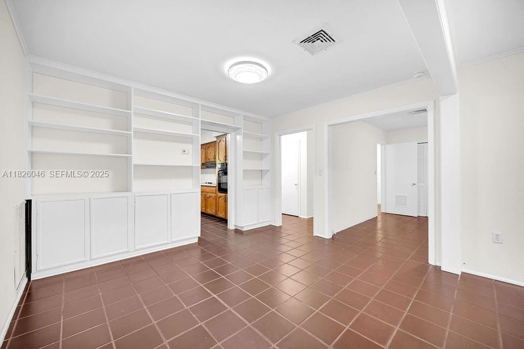 527 Gerona Avenue, Coral Gables, FL 33146 photo 11
