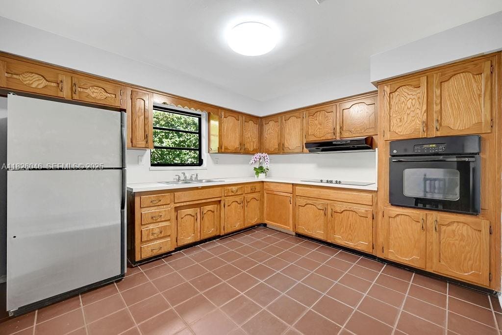 527 Gerona Avenue, Coral Gables, FL 33146 photo 25