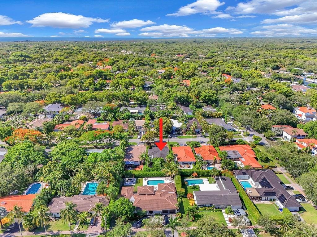 527 Gerona Avenue, Coral Gables, FL 33146 photo 4