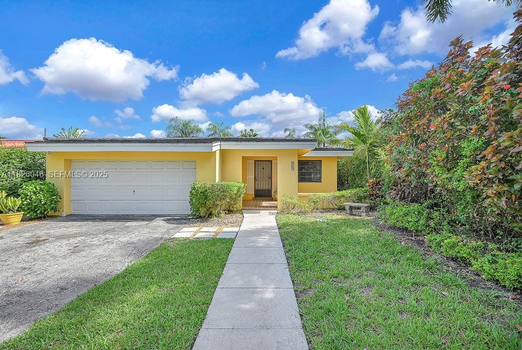 527 Gerona Avenue, Coral Gables, FL 33146 photo 5