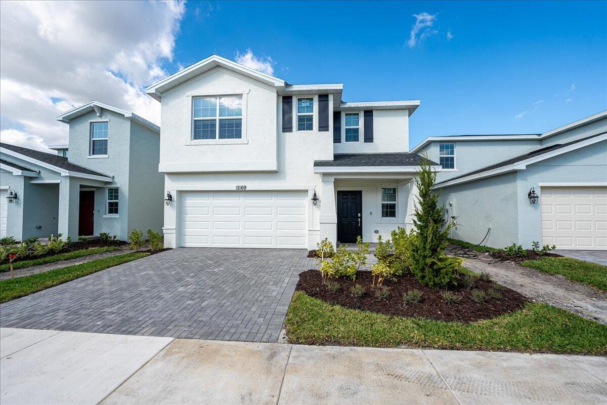 11169 NW Fernbrook Drive NW, Port St. Lucie, FL 34987