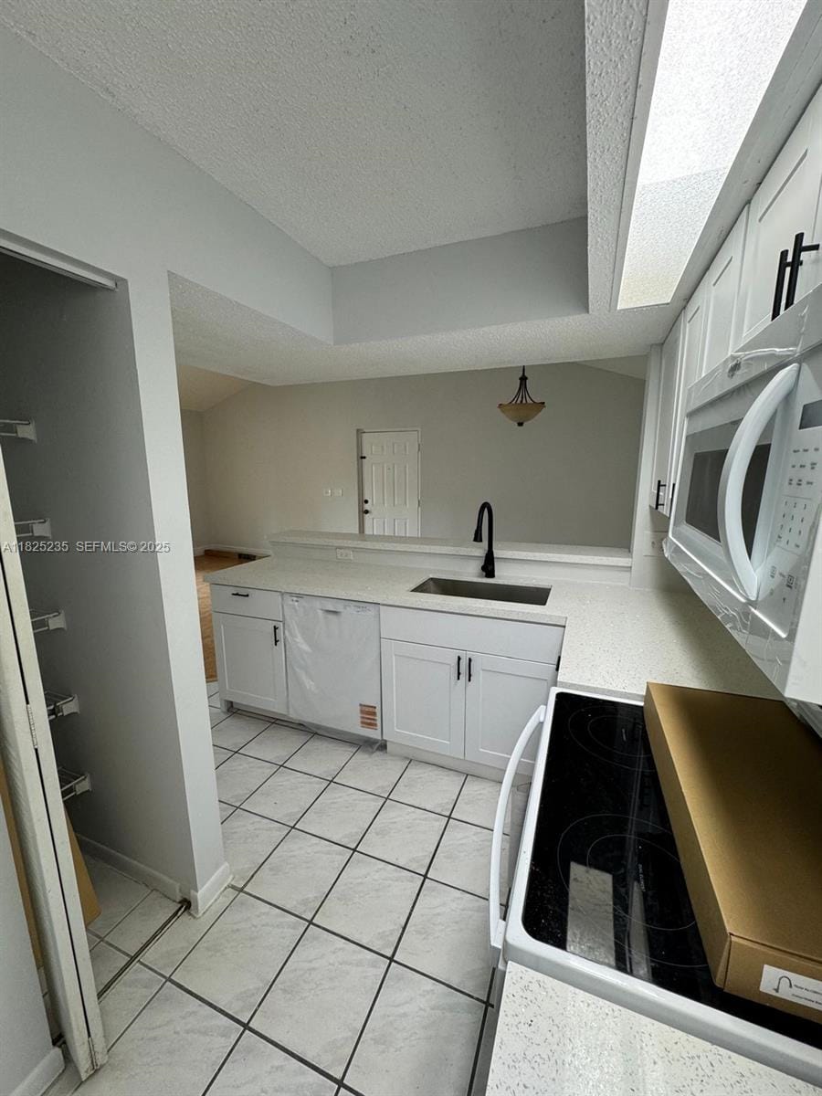 18880 NW 57th Avenue 306, Hialeah, FL 33015 photo 3