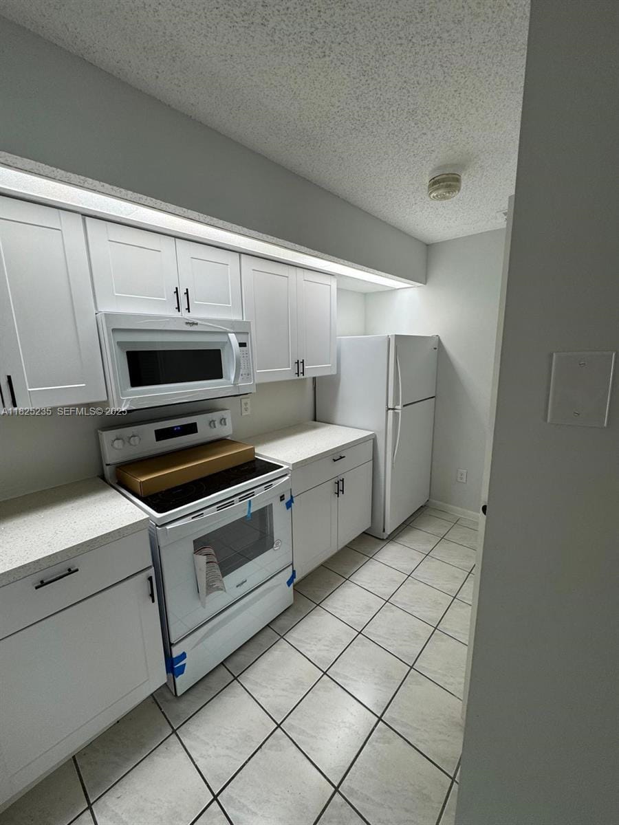 18880 NW 57th Avenue 306, Hialeah, FL 33015 photo 4