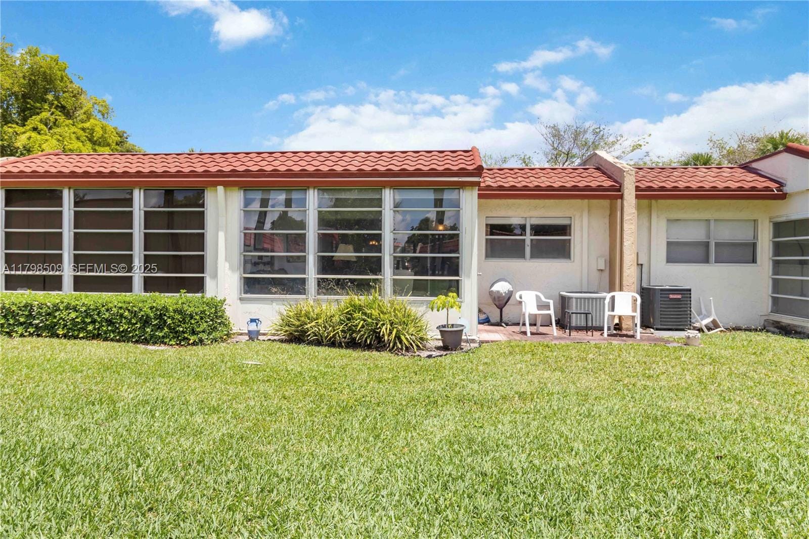 302 Lake Evelyn Drive, West Palm Beach, FL 33411 photo 25