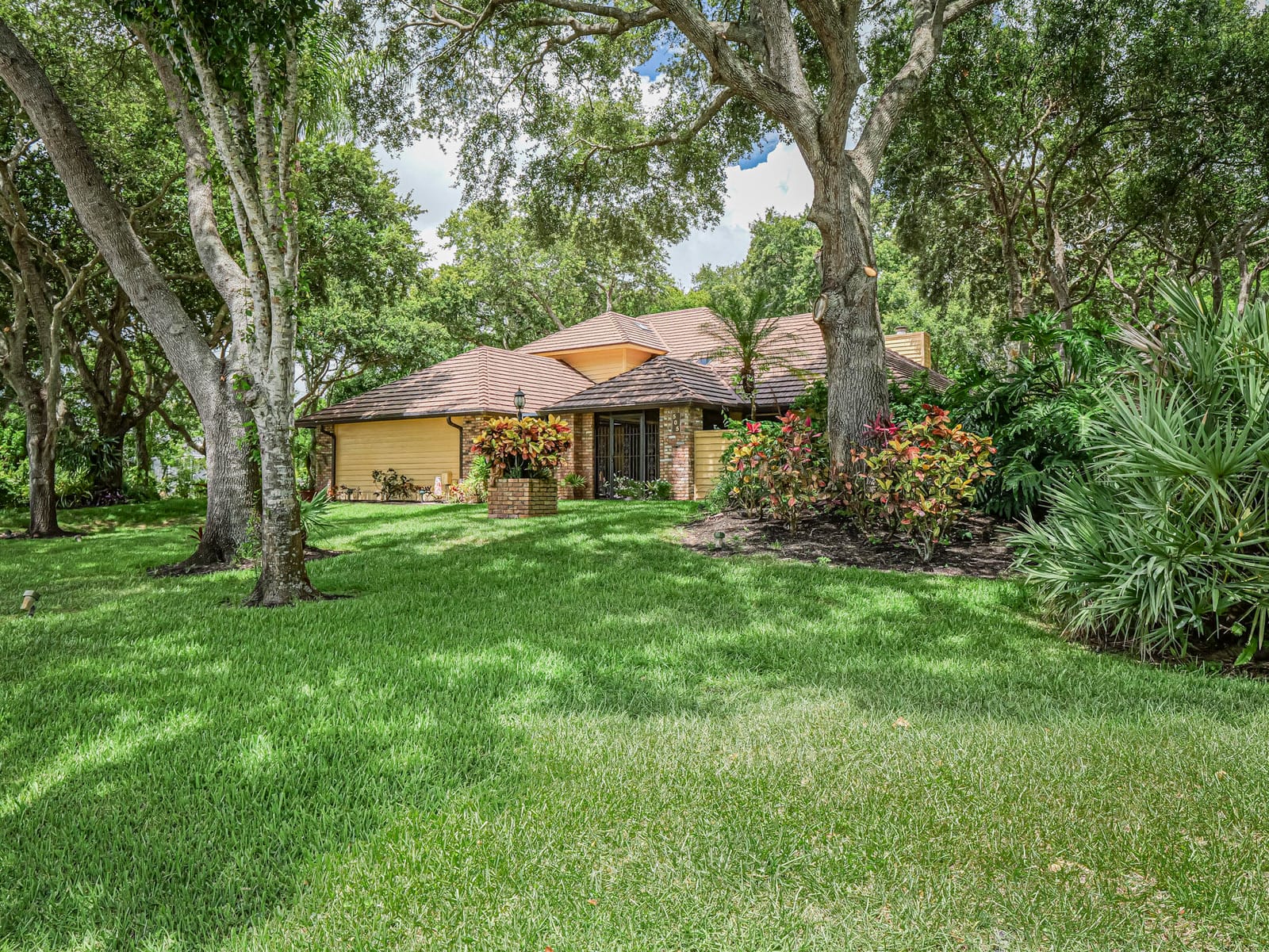 505 Cross Creek Circle — photo 6
