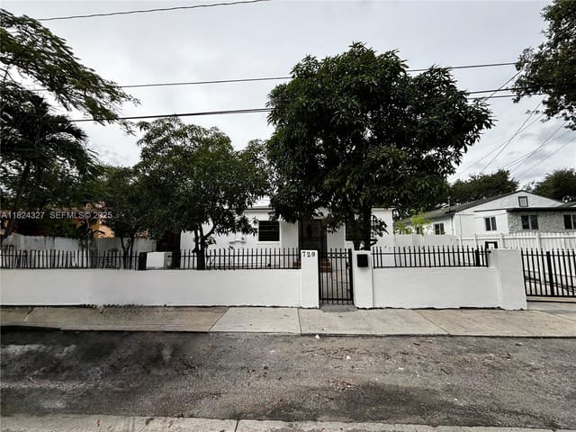 729 NW 55th Street, Miami, FL 33127