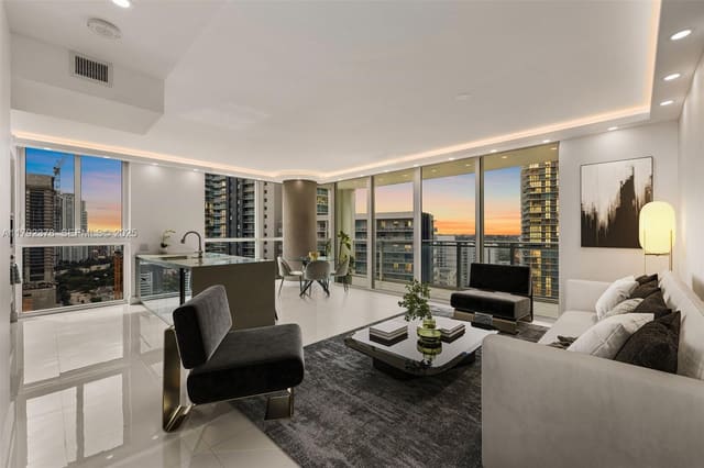 1080 Brickell Avenue 2301, Miami, FL 33131