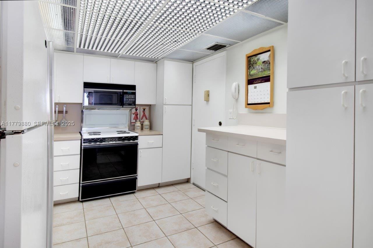 5005 Collins Avenue 319, Miami Beach, FL 33140 photo 11