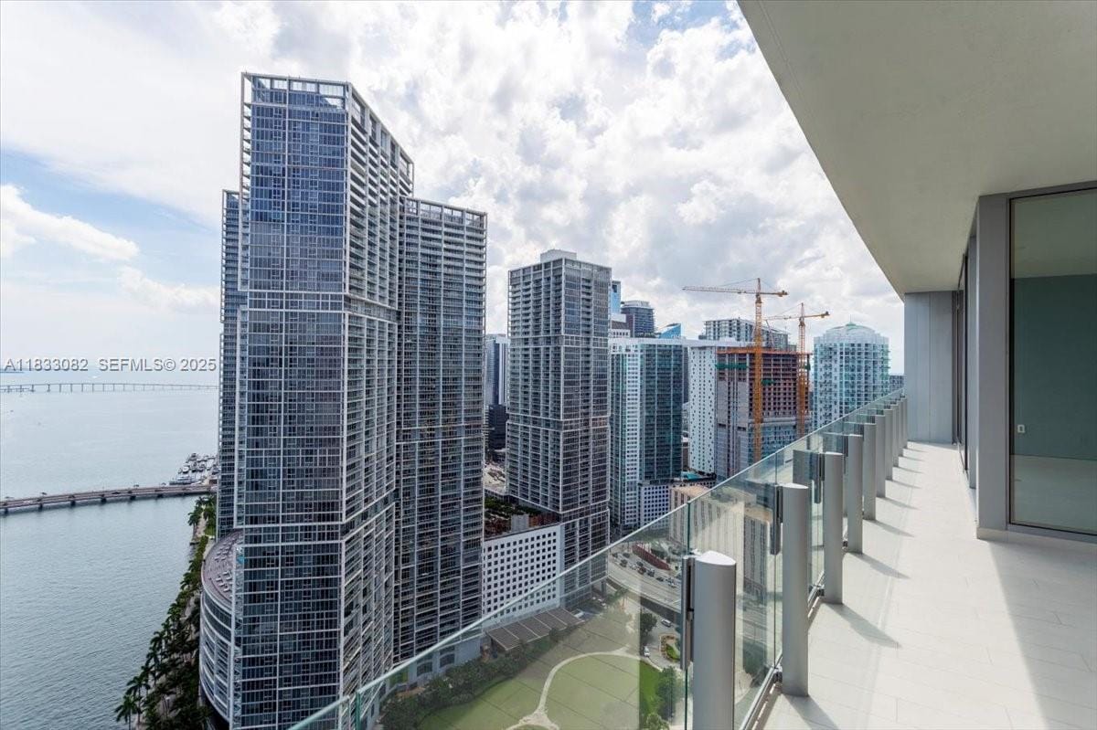 300 Biscayne Blvd Way 4603, Miami, FL 33131 photo 16