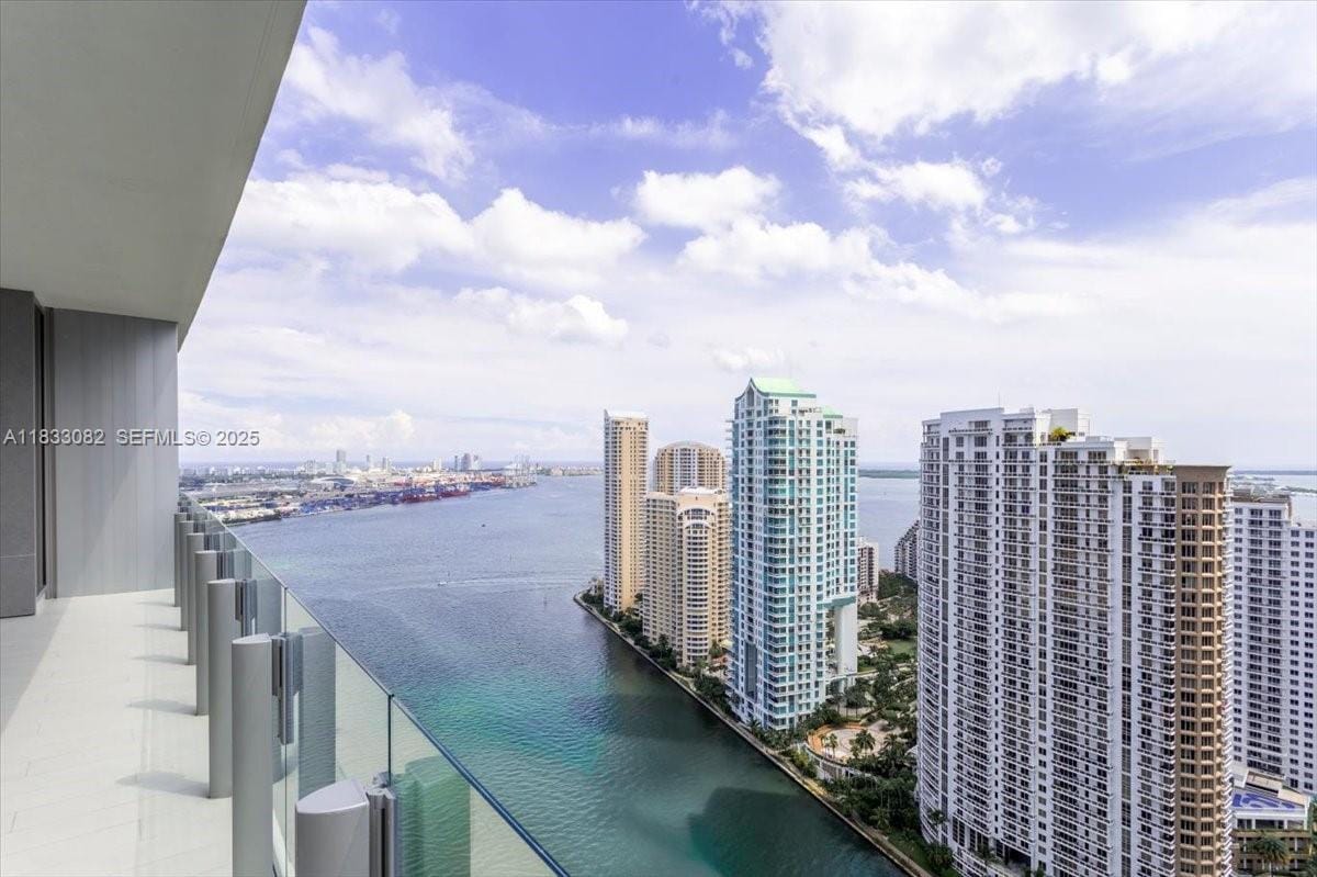 300 Biscayne Blvd Way 4603, Miami, FL 33131 photo 17