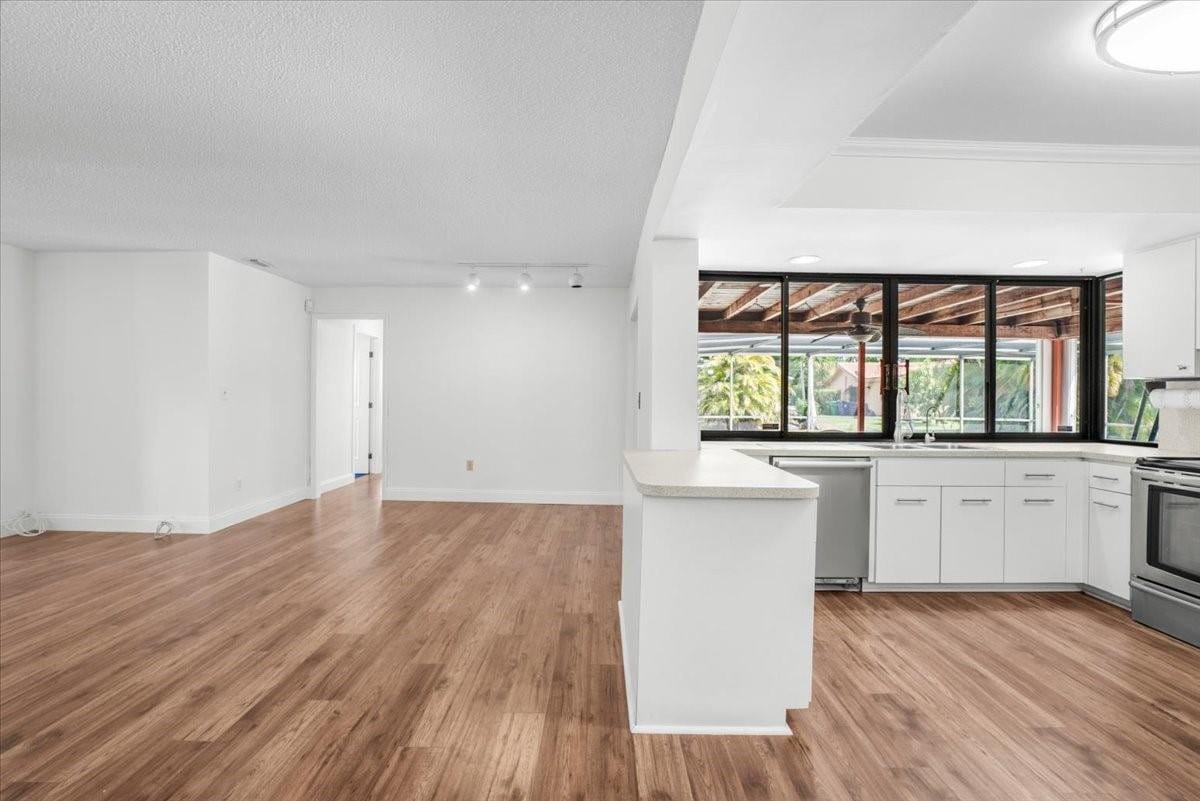 8802 NW 20th Manor — photo 8