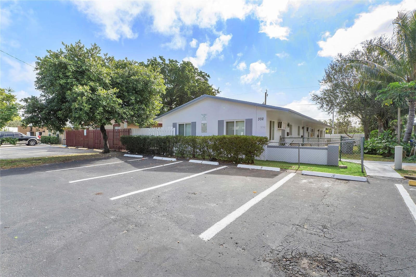 332 SW 2nd Place, Pompano Beach, FL 33060