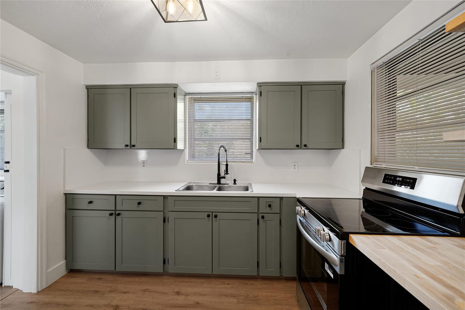 2446 Adams Street — photo 8