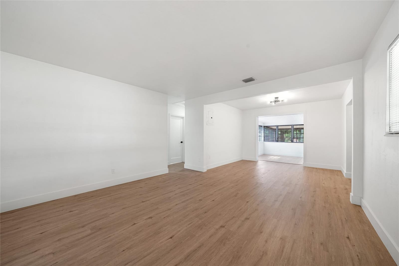 2446 Adams Street — photo 6