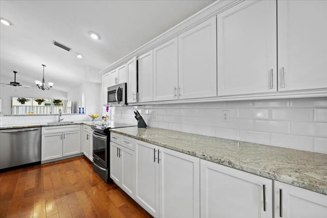 28 Governors Court, Palm Beach Gardens, FL 33418