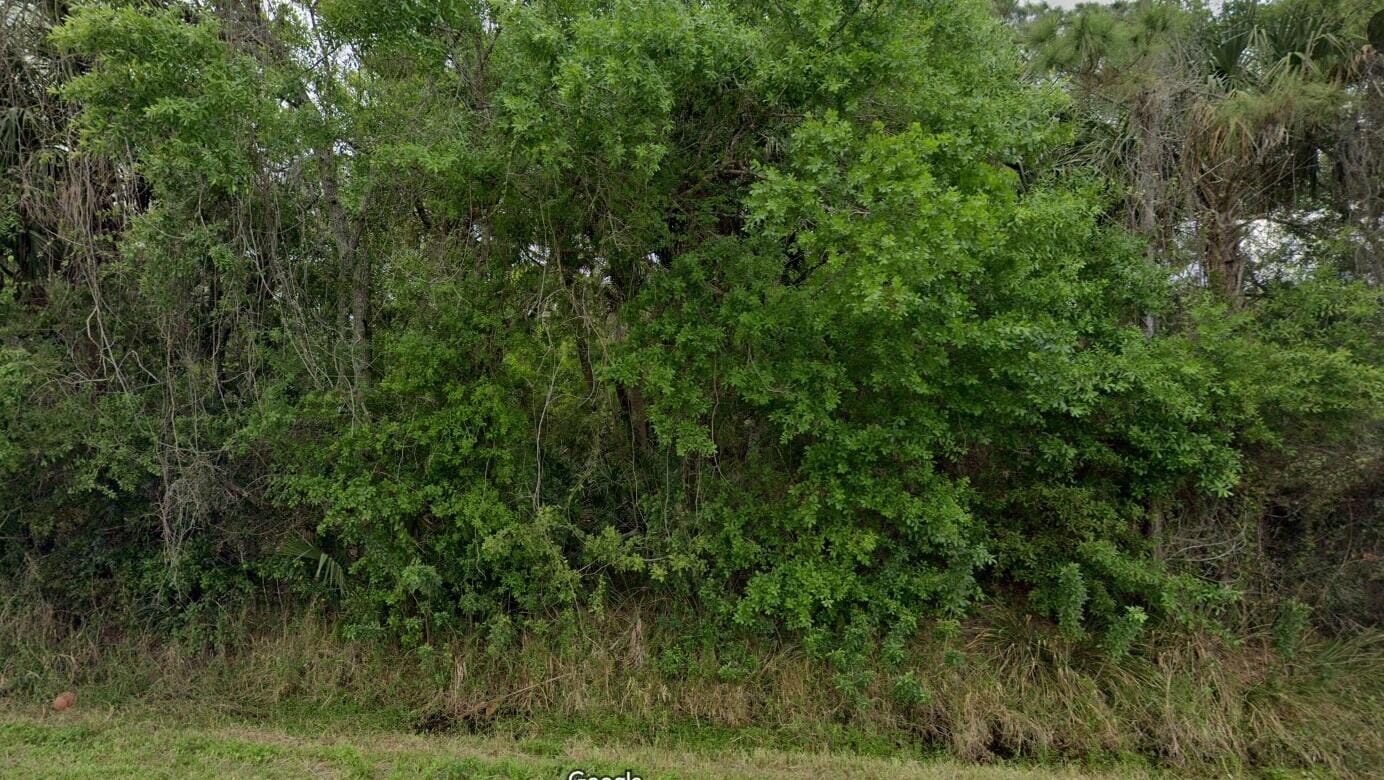 3887 NW 37th Avenue, Okeechobee, FL 34972