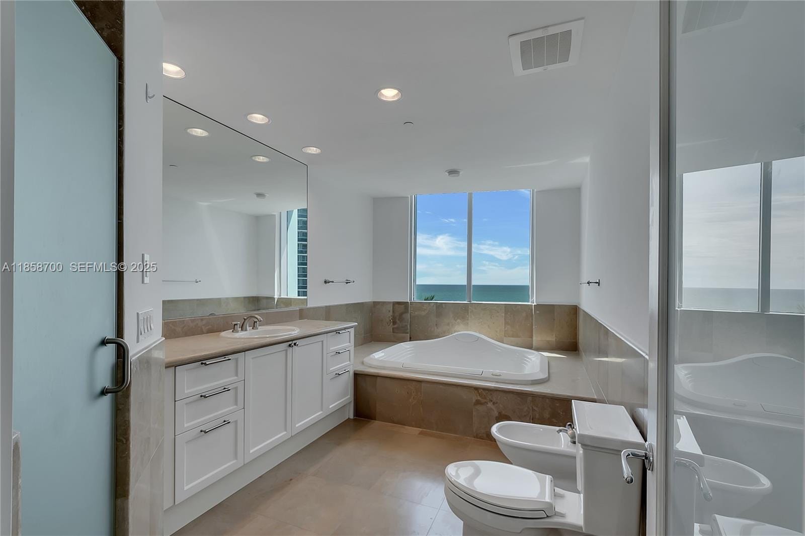 5959 Collins Avenue 802, Miami Beach, FL 33140 photo 16