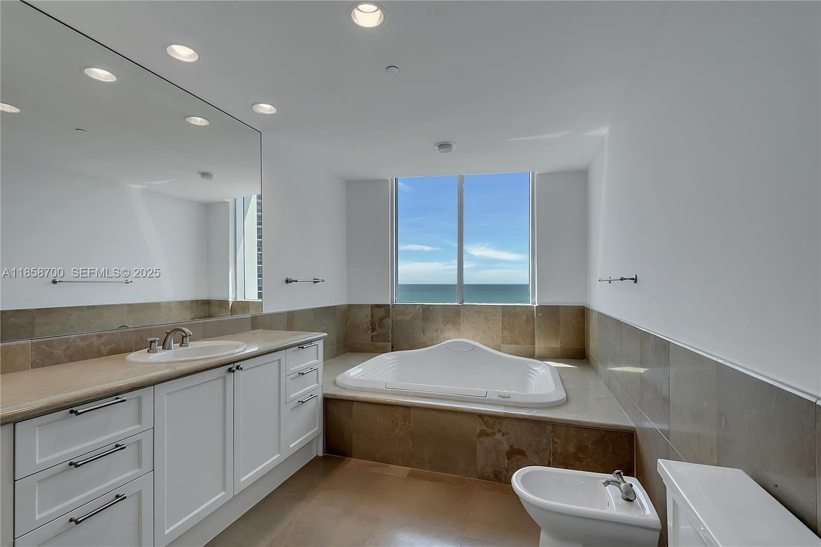 5959 Collins Avenue 802, Miami Beach, FL 33140 photo 17