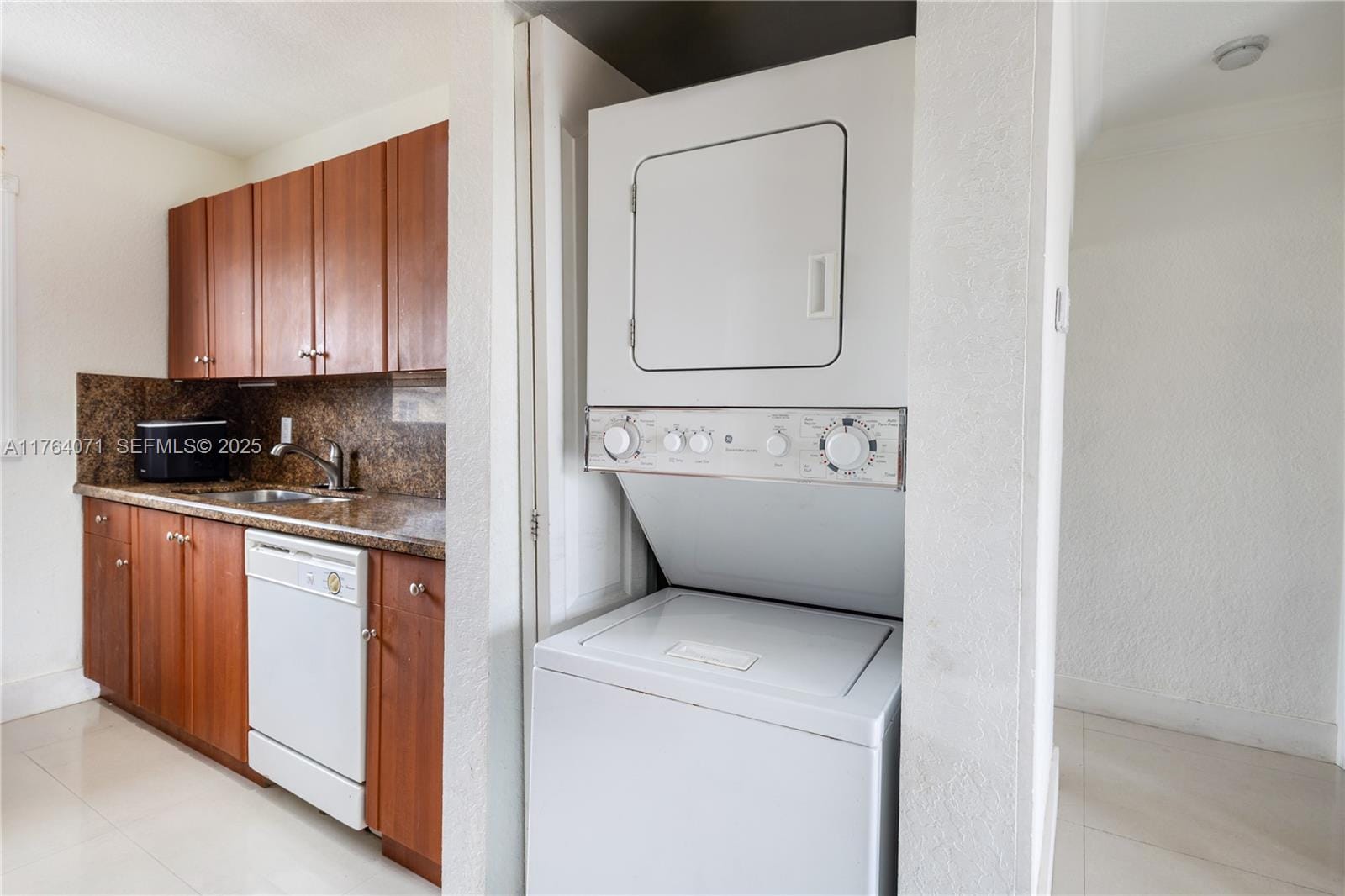2651 NW 13th Street 44, Miami, FL 33125 photo 6