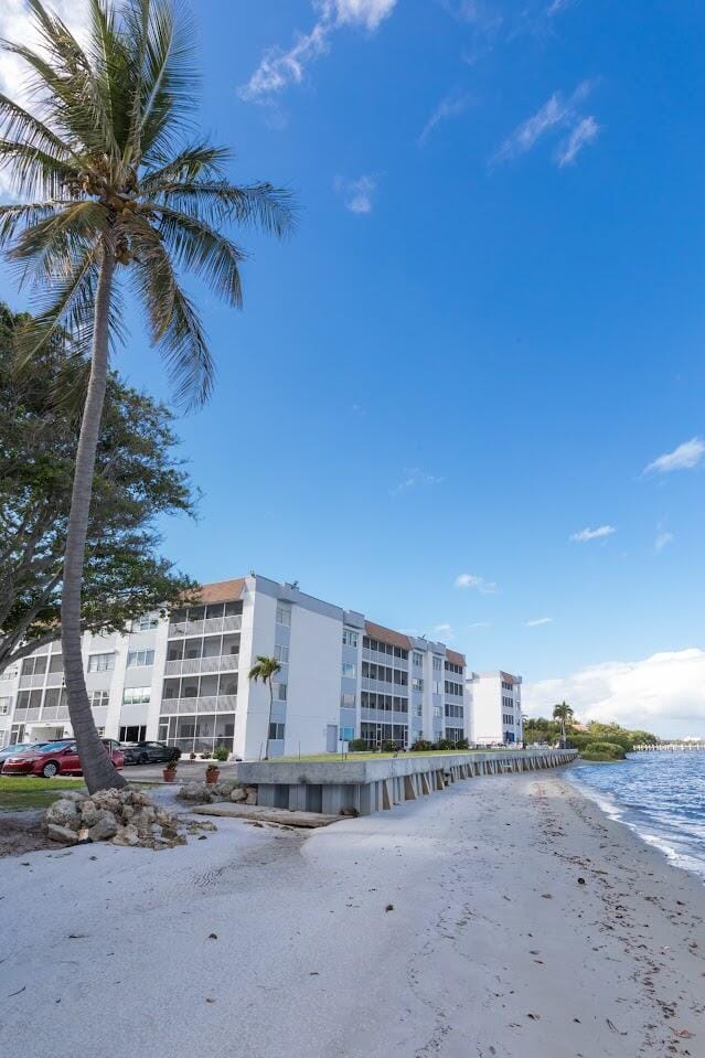 1502 S Lakeside Drive 217, Lake Worth Beach, FL 33460 photo 4