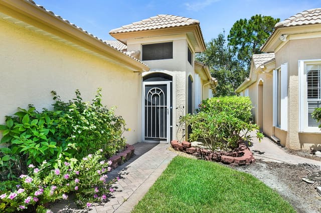 3611 NW Willow Creek Drive, Jensen Beach, FL 34957