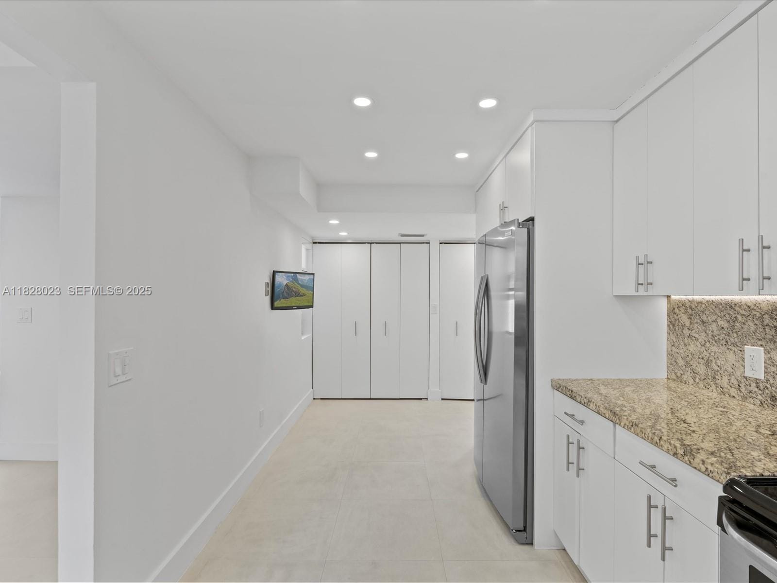 8075 SW 86th Terrace, Miami, FL 33143 photo 16