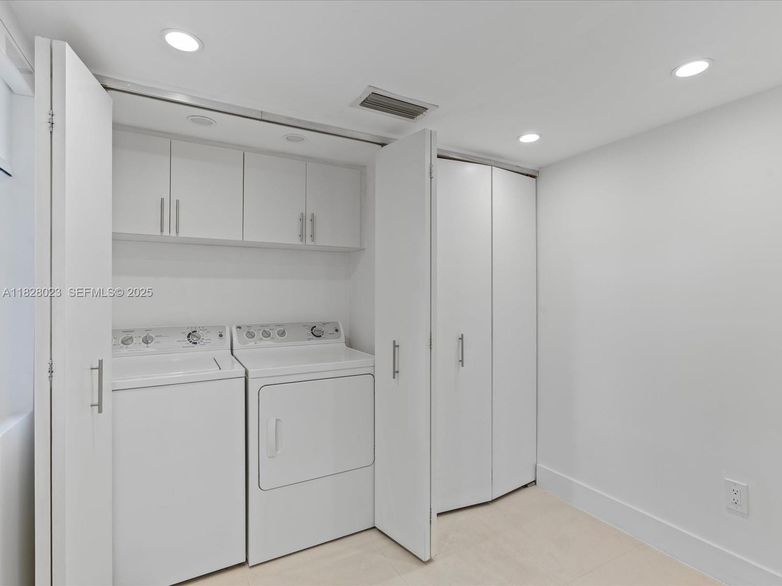 8075 SW 86th Terrace, Miami, FL 33143 photo 17