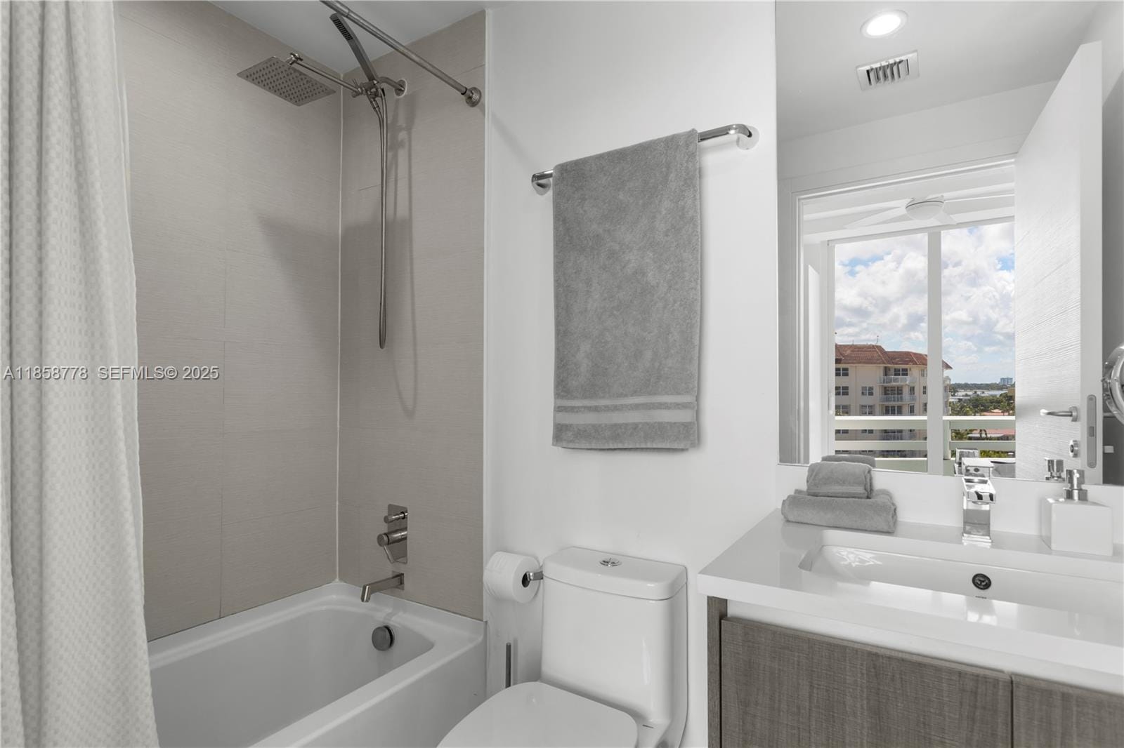 1150 102nd Street 706, Bay Harbor Islands, FL 33154 photo 16